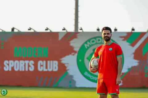 رسميا.. عماد حمدي ثالث صفقات مودرن سبورت استعدادا للموسم الجديد